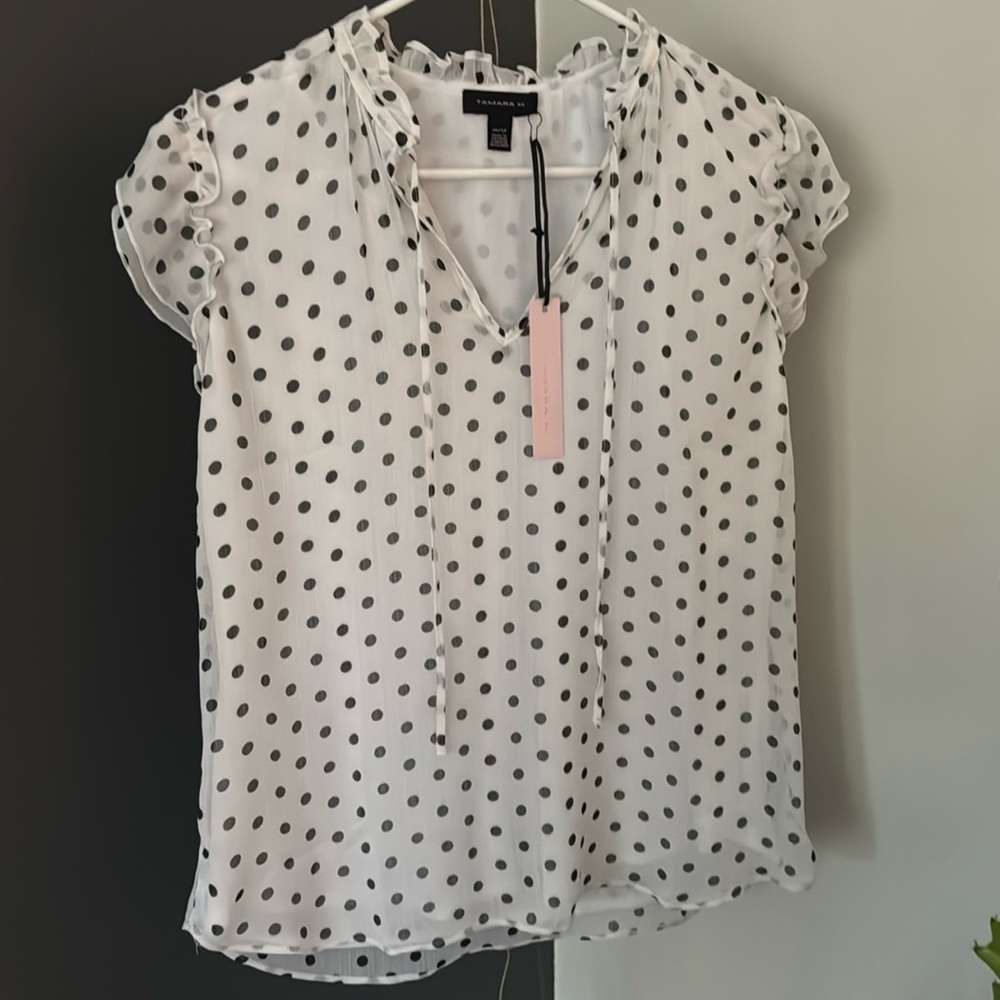 Polka-Dot short sleeve blouse